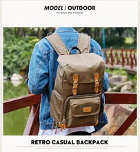 Cargar imagen en el visor de la galería, BRISTOL – Mochila fotográfica vintage de lona y cuero impermeable