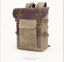 Cargar imagen en el visor de la galería, Mochila para cámara de fotos | Vintage Retro